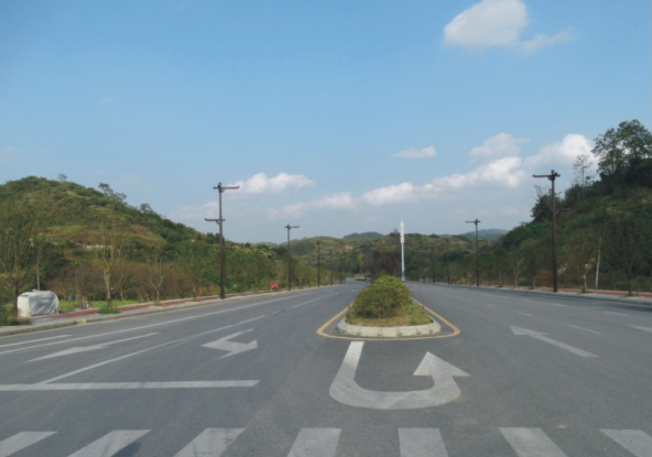 貴陽市花溪區(qū)青巖鎮(zhèn)1號道路工程實景圖1